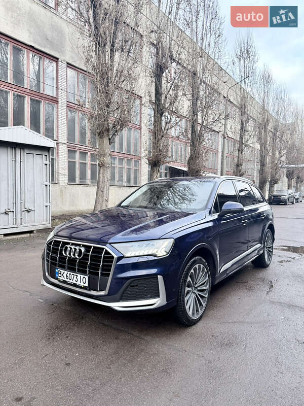 Внедорожник / Кроссовер Audi Q7 2021 в Киеве фото 3 Внедорожник / Кроссовер Audi Q7 2021 в Киеве