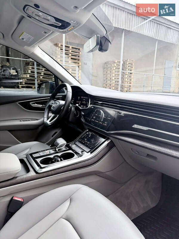 Внедорожник / Кроссовер Audi Q7 2021 в Киеве фото 20 Внедорожник / Кроссовер Audi Q7 2021 в Киеве