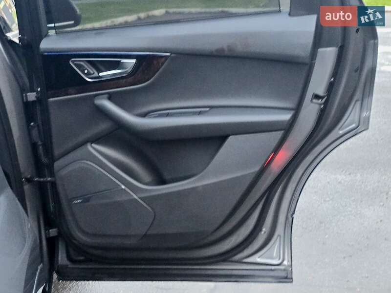 Внедорожник / Кроссовер Audi Q7 2016 в Харькове фото 30 Внедорожник / Кроссовер Audi Q7 2016 в Харькове