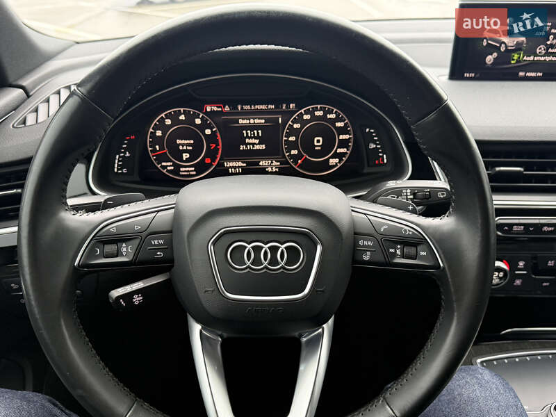 Внедорожник / Кроссовер Audi Q7 2016 в Киеве