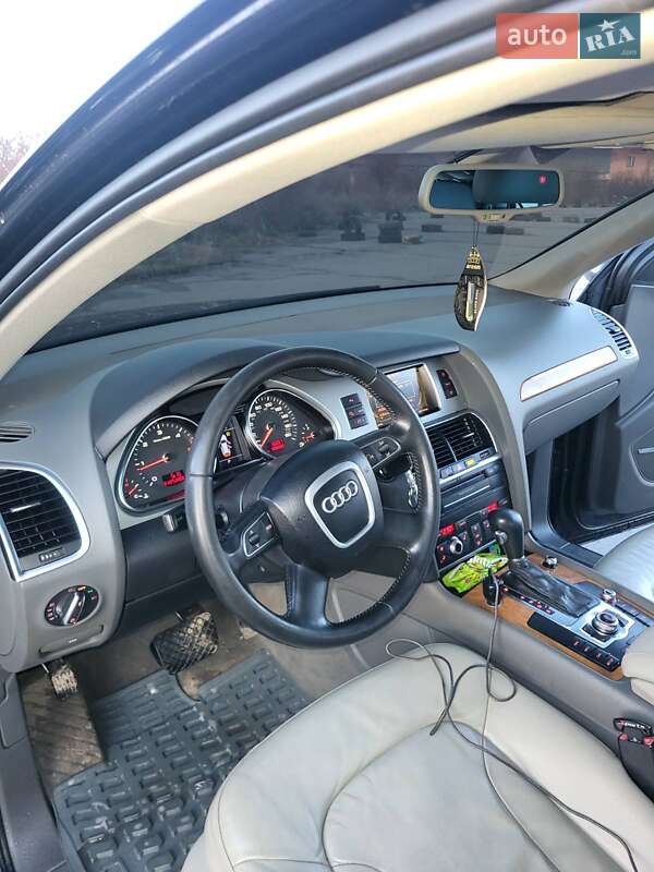 Внедорожник / Кроссовер Audi Q7 2010 в Хмельницком фото 6 Внедорожник / Кроссовер Audi Q7 2010 в Хмельницком