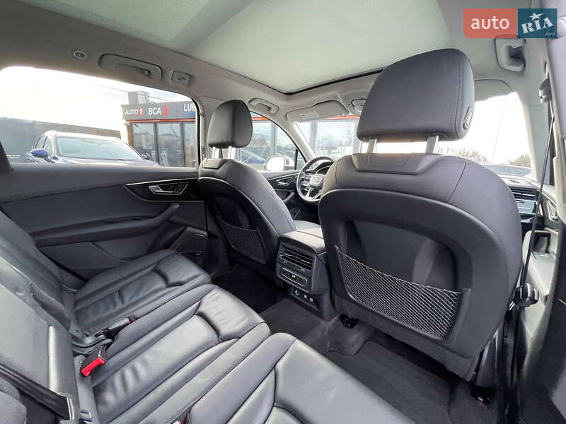Внедорожник / Кроссовер Audi Q7 2019 в Львове
