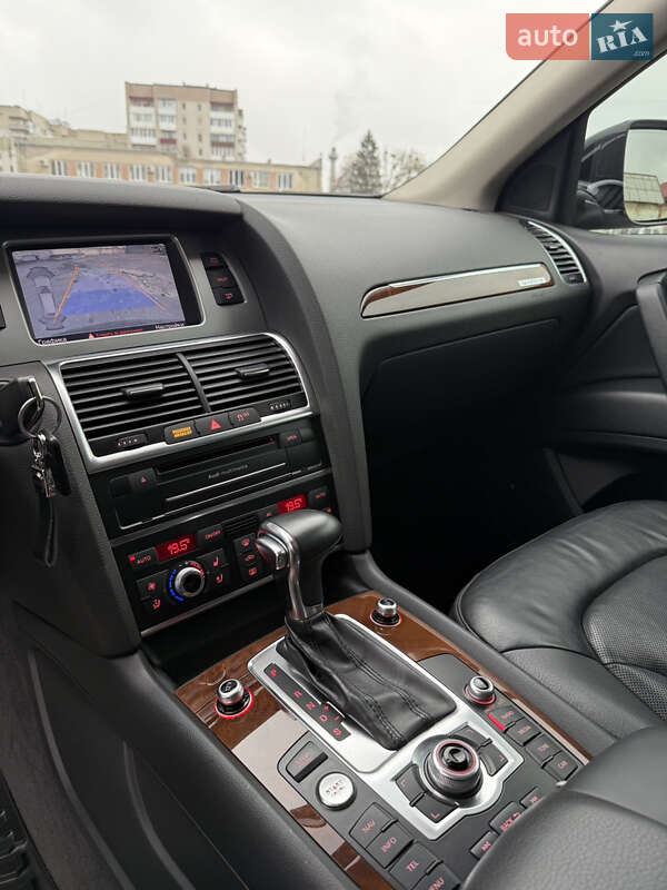 Внедорожник / Кроссовер Audi Q7 2012 в Владимире