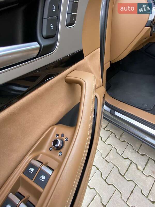 Внедорожник / Кроссовер Audi Q7 2016 в Черновцах фото 28 Внедорожник / Кроссовер Audi Q7 2016 в Черновцах