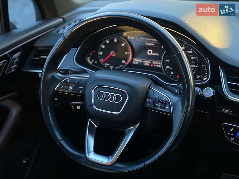 Внедорожник / Кроссовер Audi Q7 2016 в Львове