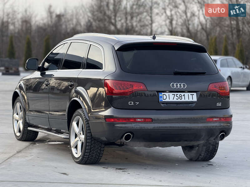 Внедорожник / Кроссовер Audi Q7 2008 в Звягеле
