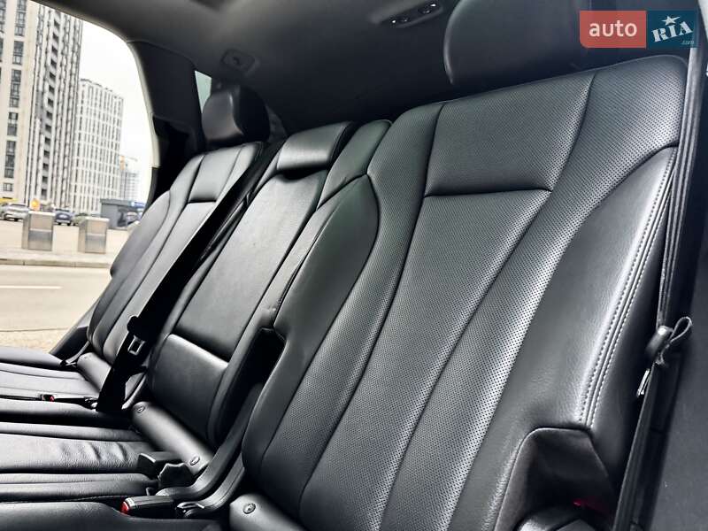 Внедорожник / Кроссовер Audi Q7 2017 в Киеве фото 30 Внедорожник / Кроссовер Audi Q7 2017 в Киеве
