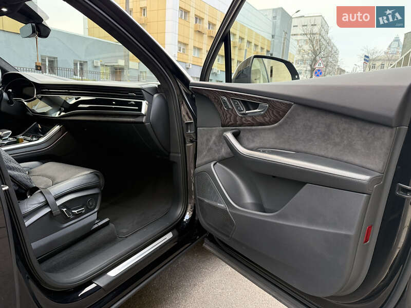 Внедорожник / Кроссовер Audi Q7 2020 в Киеве фото 18 Внедорожник / Кроссовер Audi Q7 2020 в Киеве
