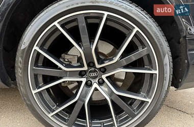 Внедорожник / Кроссовер Audi Q7 2020 в Киеве