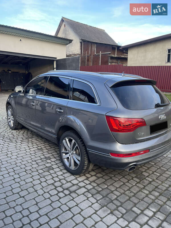Внедорожник / Кроссовер Audi Q7 2014 в Рудки