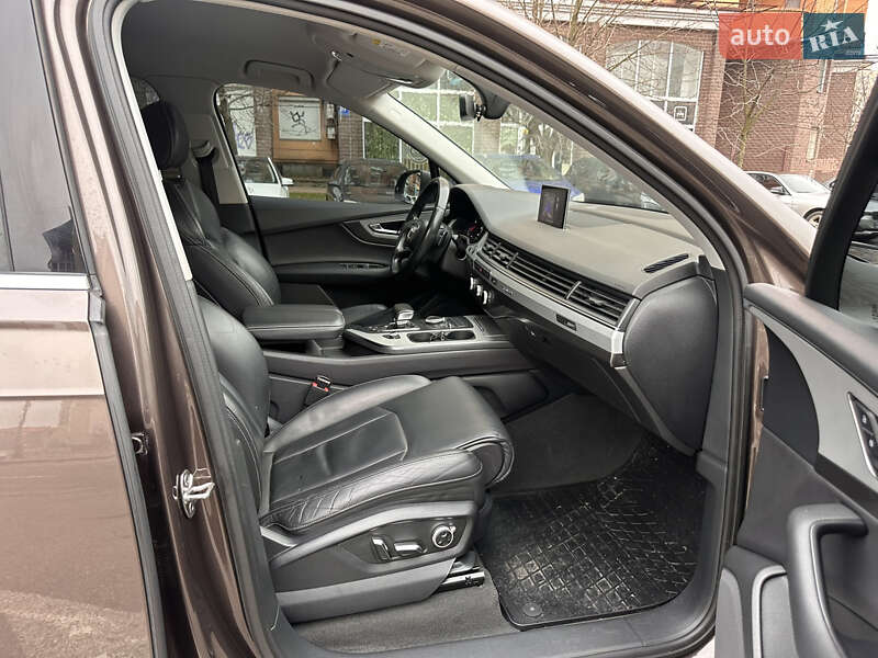 Внедорожник / Кроссовер Audi Q7 2017 в Киеве фото 11 Внедорожник / Кроссовер Audi Q7 2017 в Киеве