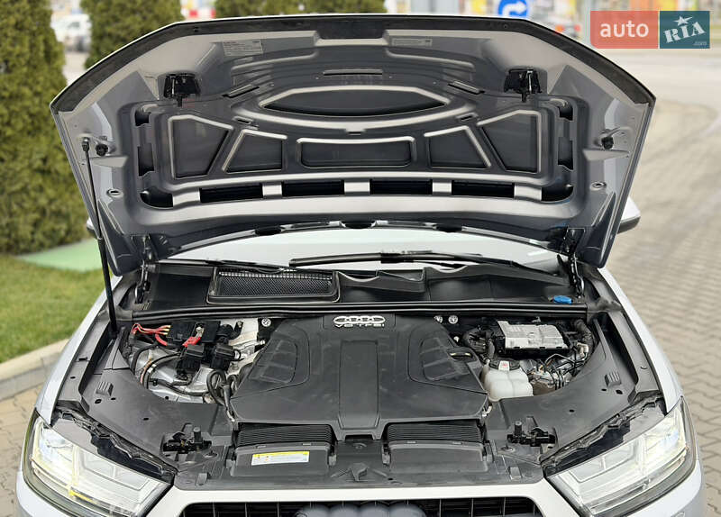 Внедорожник / Кроссовер Audi Q7 2018 в Киеве фото 16 Внедорожник / Кроссовер Audi Q7 2018 в Киеве