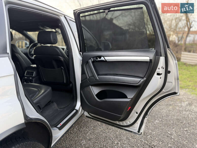 Внедорожник / Кроссовер Audi Q7 2012 в Владимире