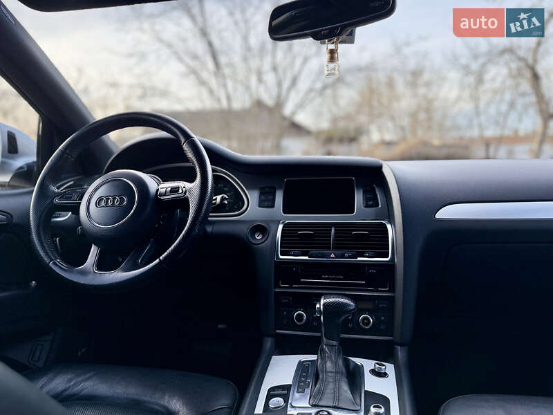 Внедорожник / Кроссовер Audi Q7 2012 в Владимире