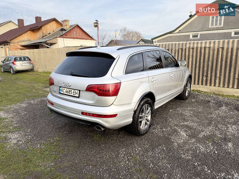 Внедорожник / Кроссовер Audi Q7 2012 в Владимире