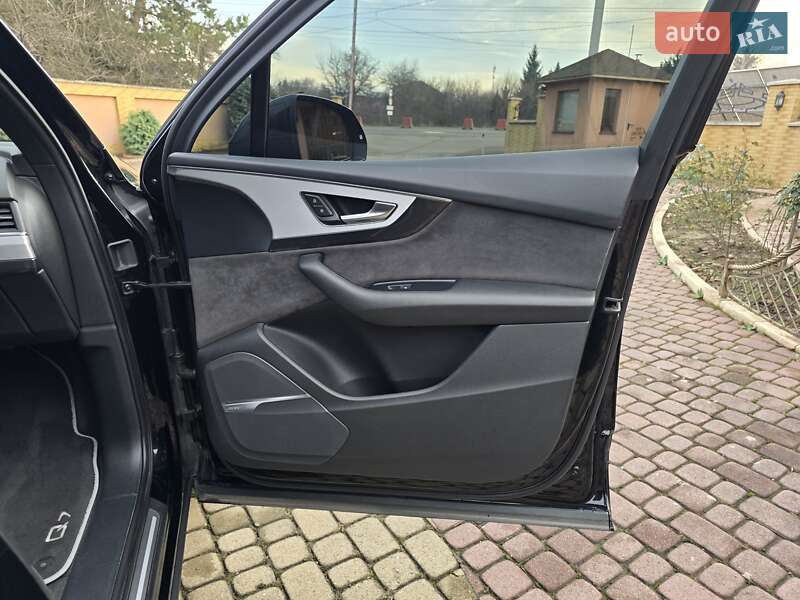 Внедорожник / Кроссовер Audi Q7 2018 в Мукачево фото 61 Внедорожник / Кроссовер Audi Q7 2018 в Мукачево