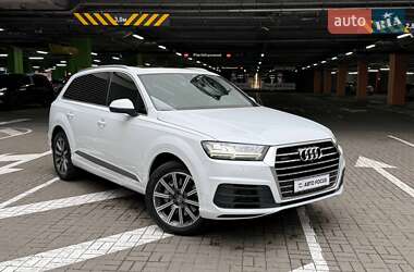 Позашляховик / Кросовер Audi Q7 2016 в Києві