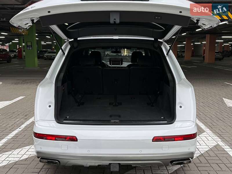 Внедорожник / Кроссовер Audi Q7 2016 в Киеве фото 10 Внедорожник / Кроссовер Audi Q7 2016 в Киеве
