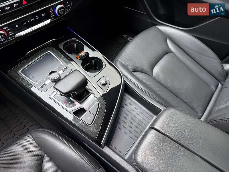 Внедорожник / Кроссовер Audi Q7 2016 в Киеве фото 30 Внедорожник / Кроссовер Audi Q7 2016 в Киеве