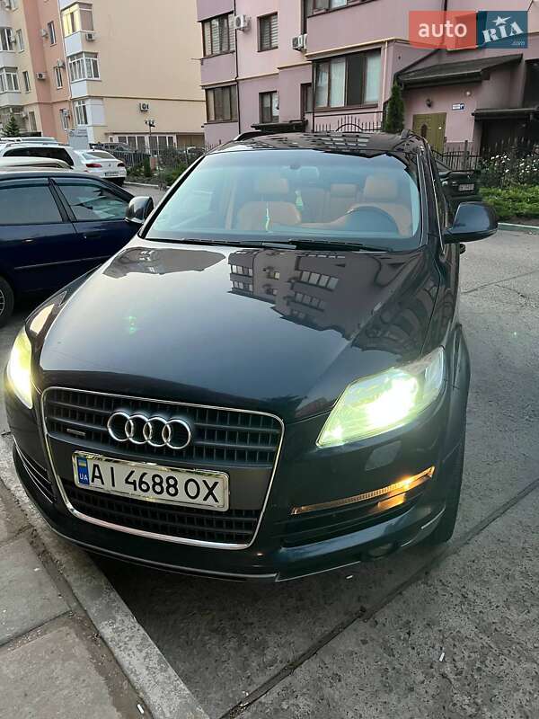 Внедорожник / Кроссовер Audi Q7 2006 в Новом Буге