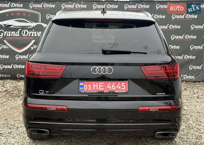 Внедорожник / Кроссовер Audi Q7 2016 в Каменец-Подольском