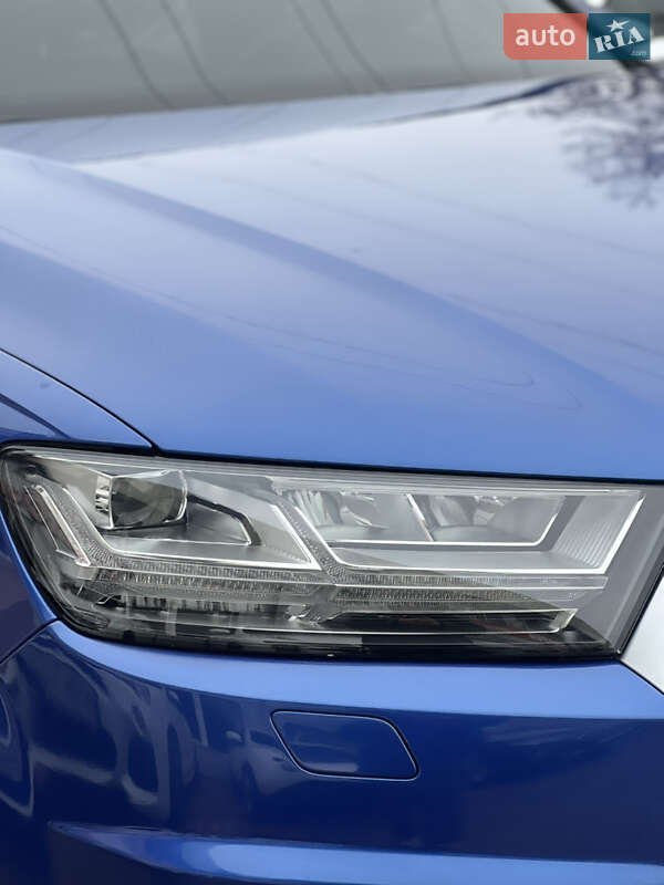 Позашляховик / Кросовер Audi Q7 2016 в Одесі