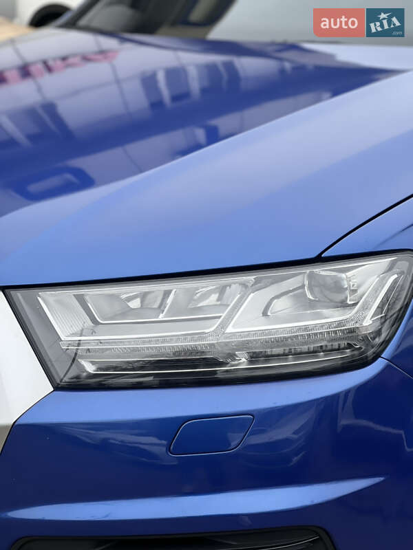 Позашляховик / Кросовер Audi Q7 2016 в Одесі