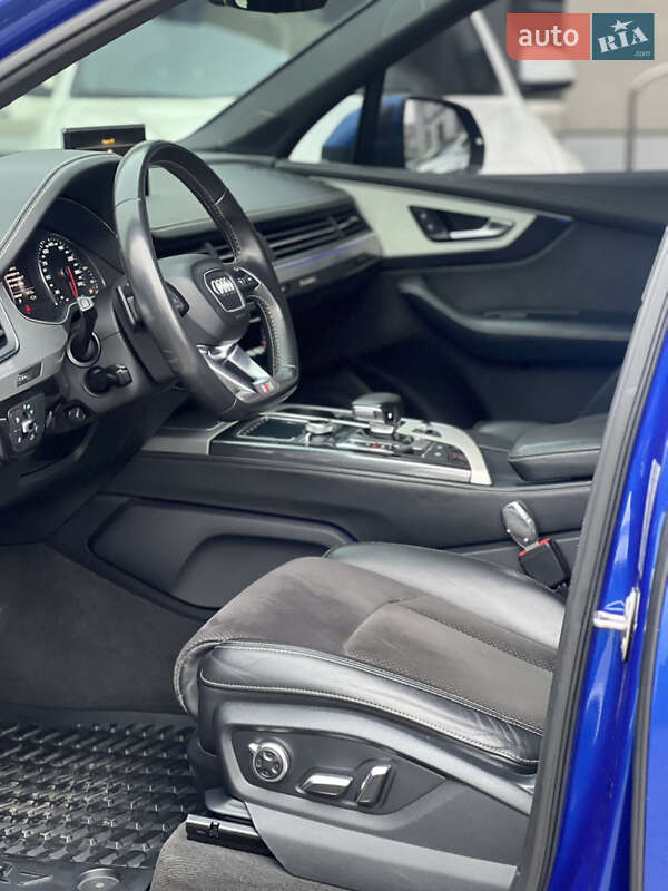 Позашляховик / Кросовер Audi Q7 2016 в Одесі