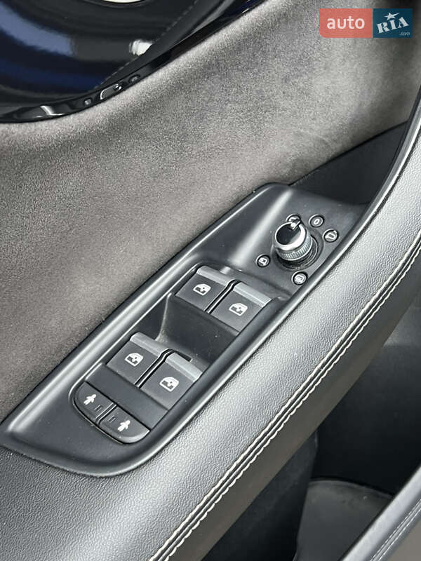 Позашляховик / Кросовер Audi Q7 2016 в Одесі