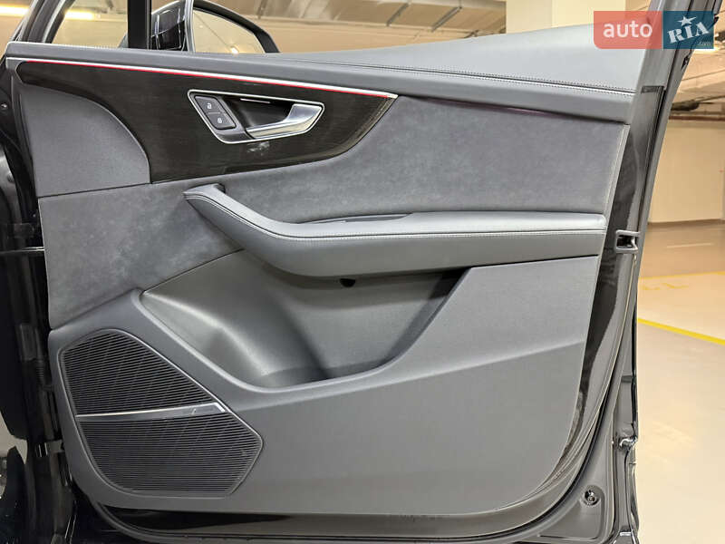 Внедорожник / Кроссовер Audi Q7 2024 в Киеве