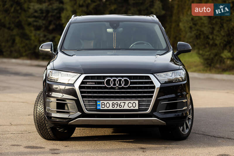 Внедорожник / Кроссовер Audi Q7 2017 в Тернополе