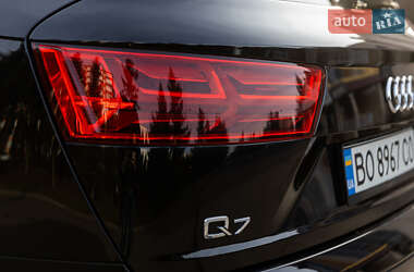 Внедорожник / Кроссовер Audi Q7 2017 в Тернополе