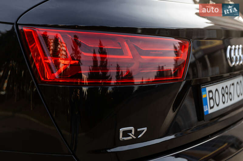 Внедорожник / Кроссовер Audi Q7 2017 в Тернополе