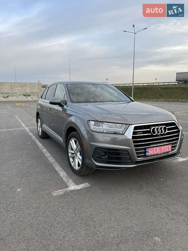 Внедорожник / Кроссовер Audi Q7 2017 в Львове