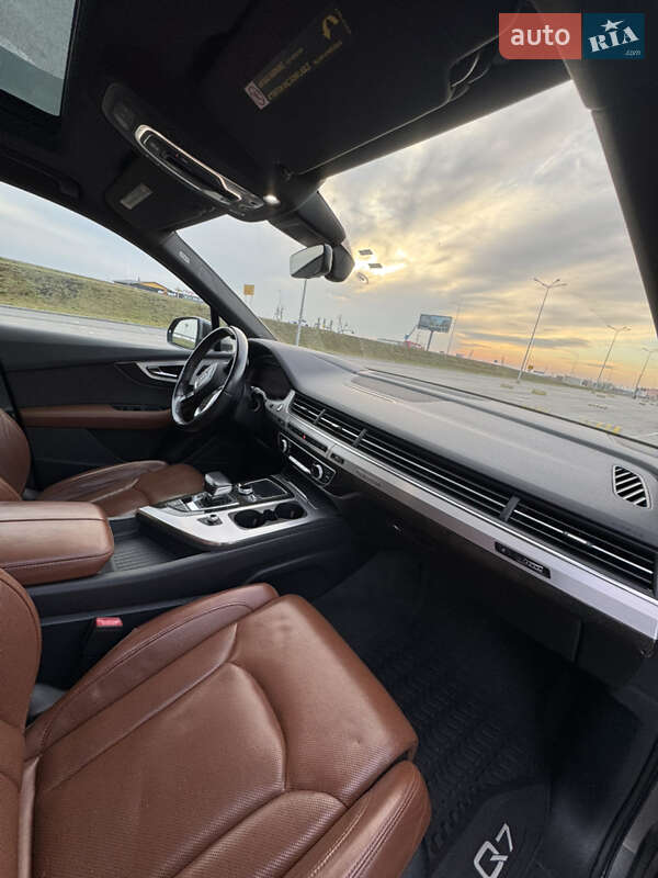 Внедорожник / Кроссовер Audi Q7 2017 в Львове