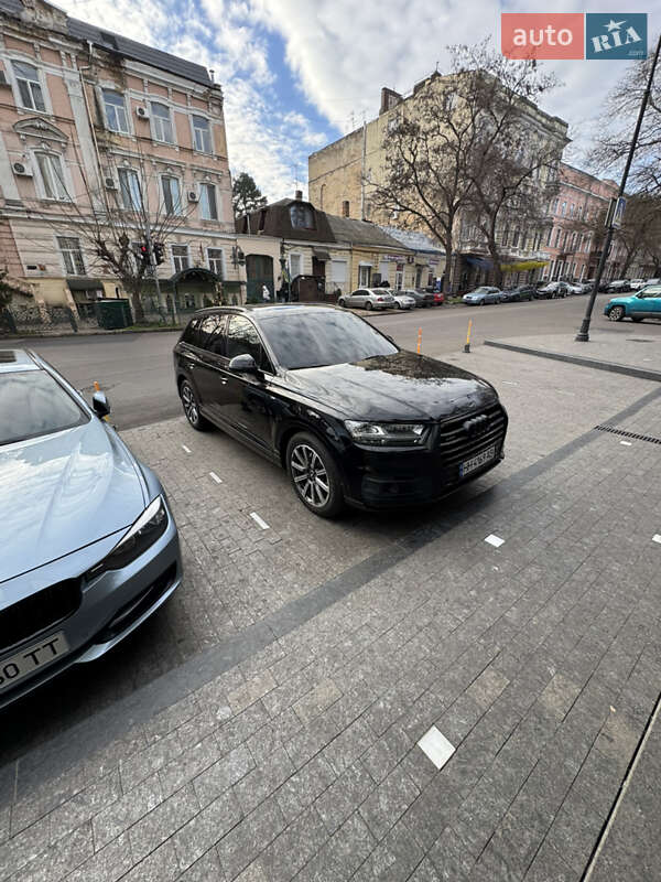 Внедорожник / Кроссовер Audi Q7 2017 в Одессе