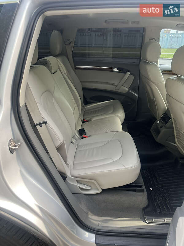 Внедорожник / Кроссовер Audi Q7 2014 в Киеве