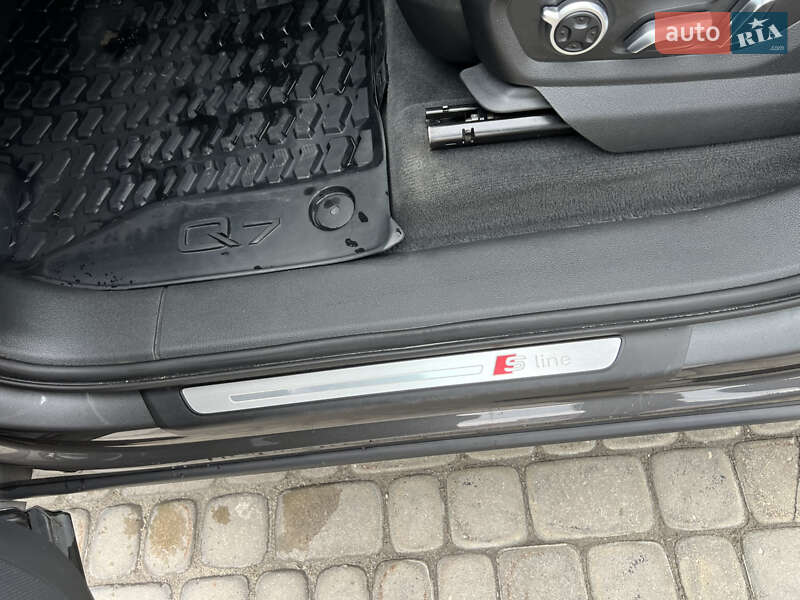 Внедорожник / Кроссовер Audi Q7 2019 в Львове фото 20 Внедорожник / Кроссовер Audi Q7 2019 в Львове