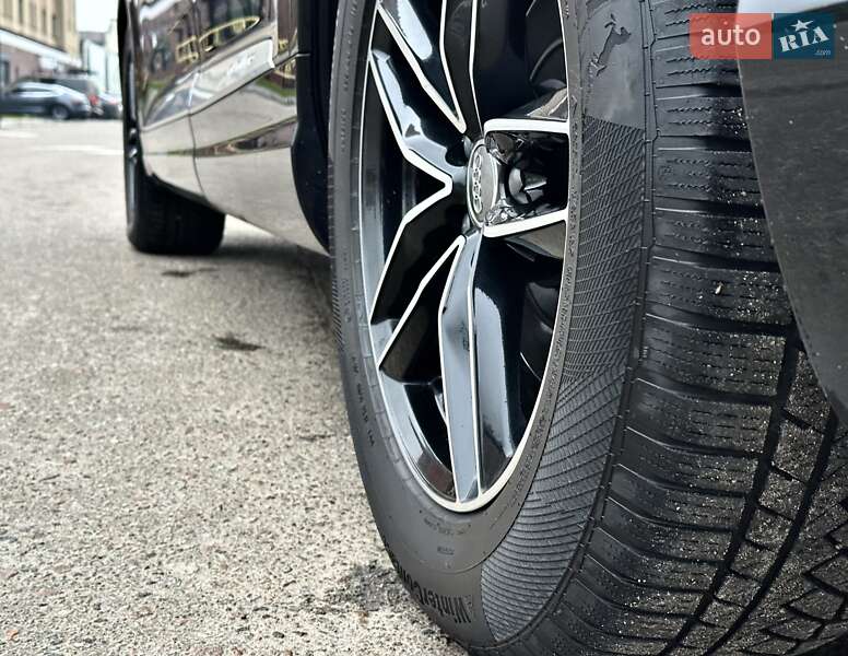 Внедорожник / Кроссовер Audi Q7 2016 в Киеве