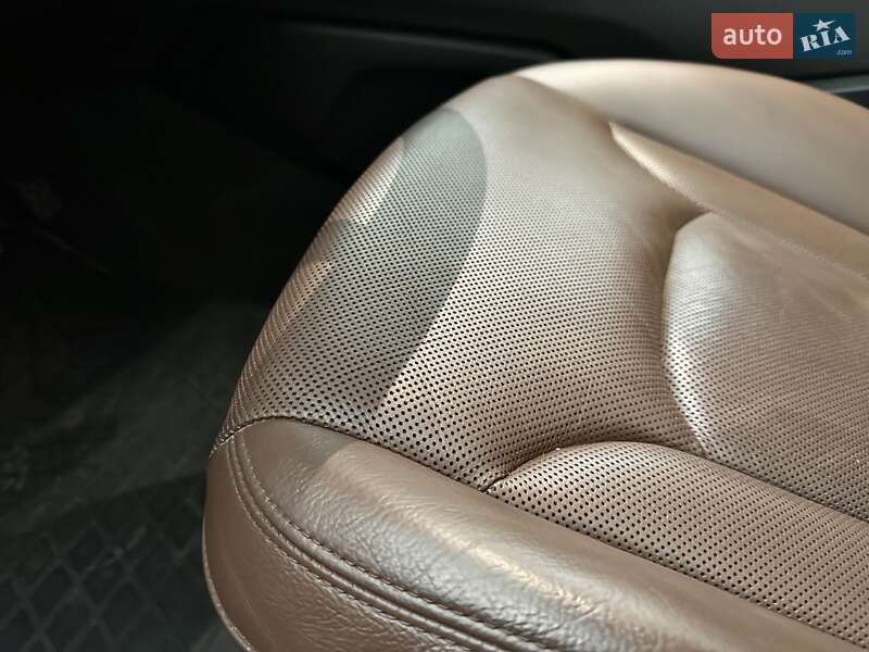 Внедорожник / Кроссовер Audi Q7 2016 в Киеве