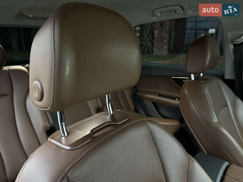 Внедорожник / Кроссовер Audi Q7 2016 в Киеве