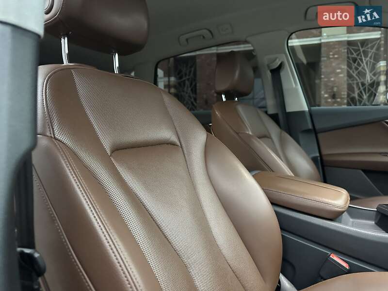 Внедорожник / Кроссовер Audi Q7 2016 в Киеве