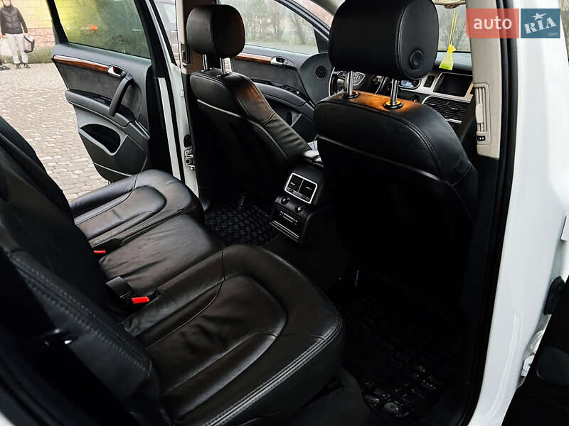 Внедорожник / Кроссовер Audi Q7 2013 в Тернополе