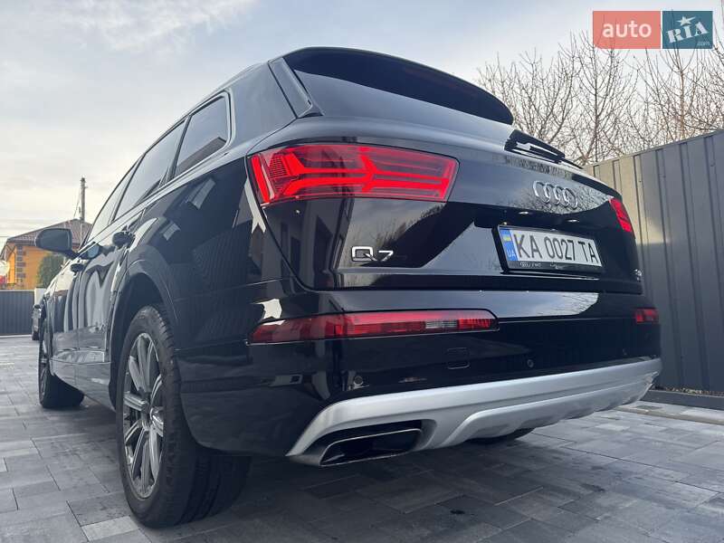 Внедорожник / Кроссовер Audi Q7 2018 в Киеве