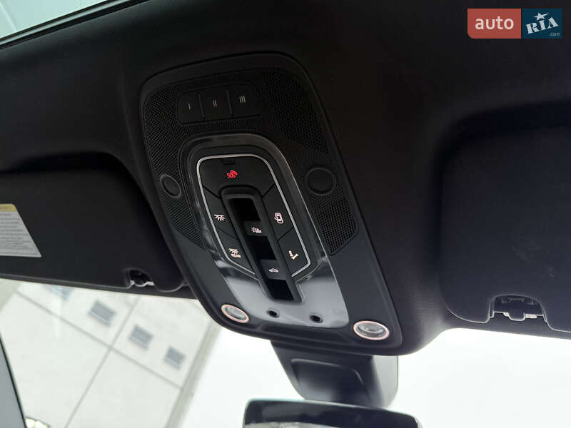 Внедорожник / Кроссовер Audi Q7 2016 в Киеве