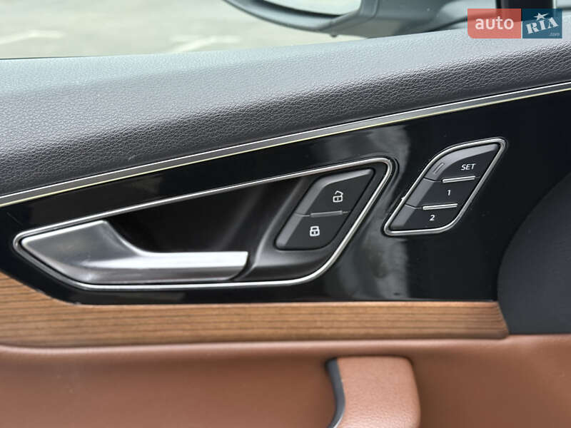 Внедорожник / Кроссовер Audi Q7 2016 в Киеве