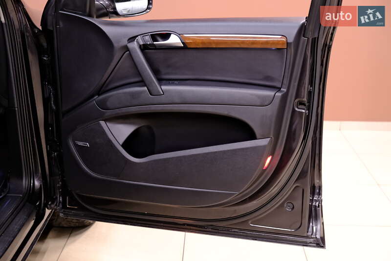 Внедорожник / Кроссовер Audi Q7 2013 в Одессе фото 46 Внедорожник / Кроссовер Audi Q7 2013 в Одессе