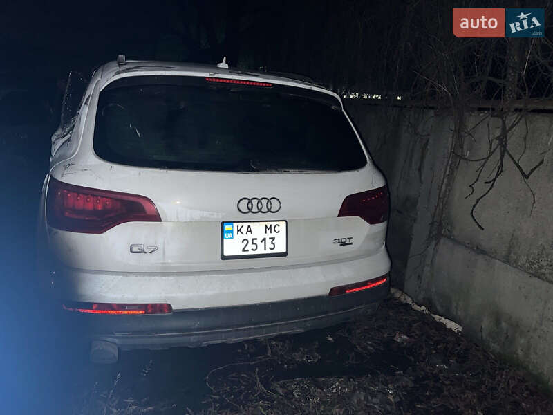 Внедорожник / Кроссовер Audi Q7 2014 в Киеве