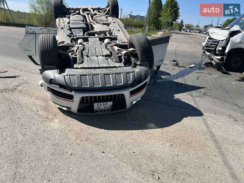 Внедорожник / Кроссовер Audi Q7 2014 в Киеве