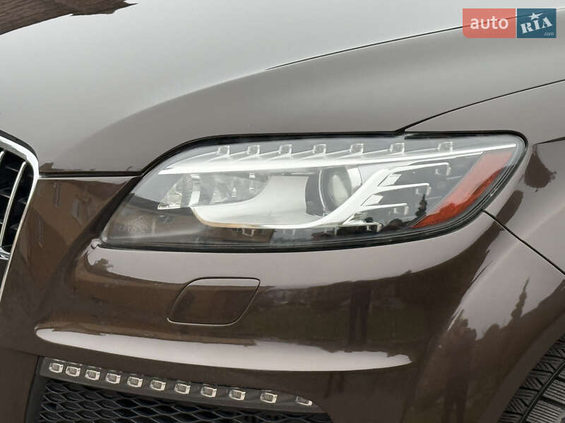 Внедорожник / Кроссовер Audi Q7 2010 в Ровно